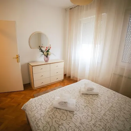 Apartman Viktorija *