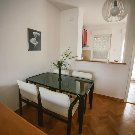 Apartman Viktorija *